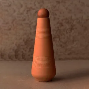 Ellementry Terracotta Clay Water Bottle with Sphere Stopper- 650 ML | Leak Proof Mitti Bottle for Natural Cool Water | Handmade Earthen Eco-Friendly Cooling Drinking Water Storage