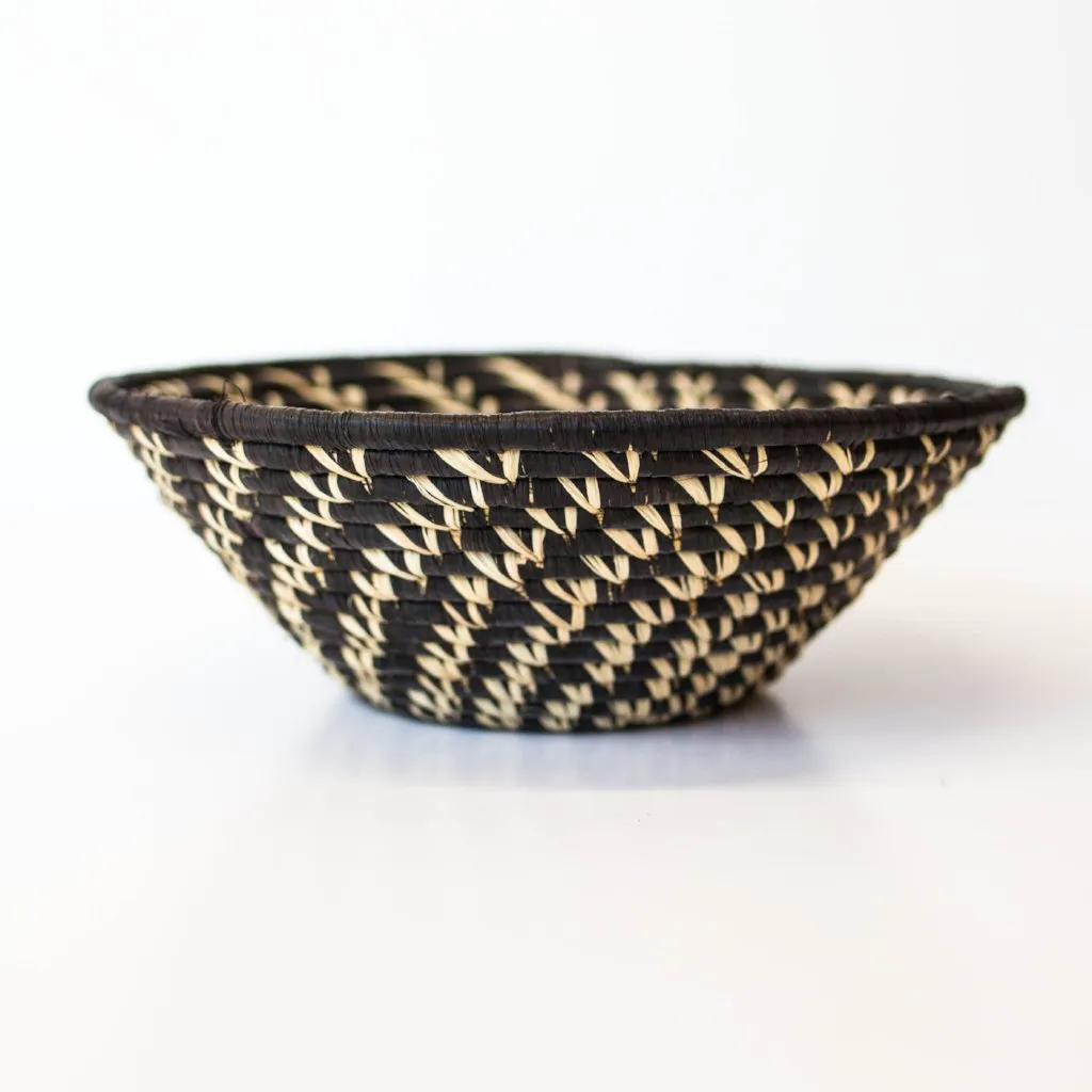 Grass-Woven Basket, Black Vine