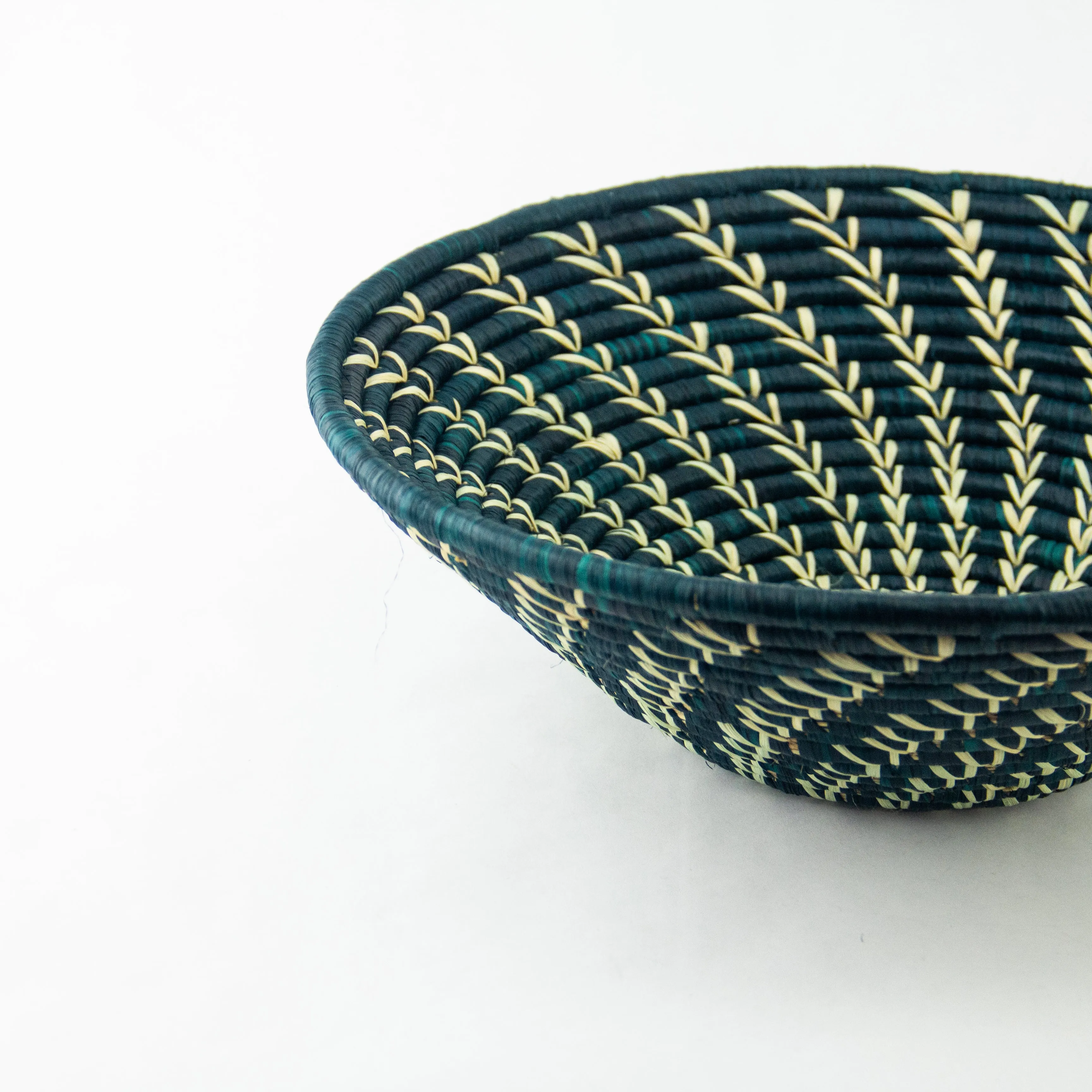 Grass-Woven Basket, Green Vine