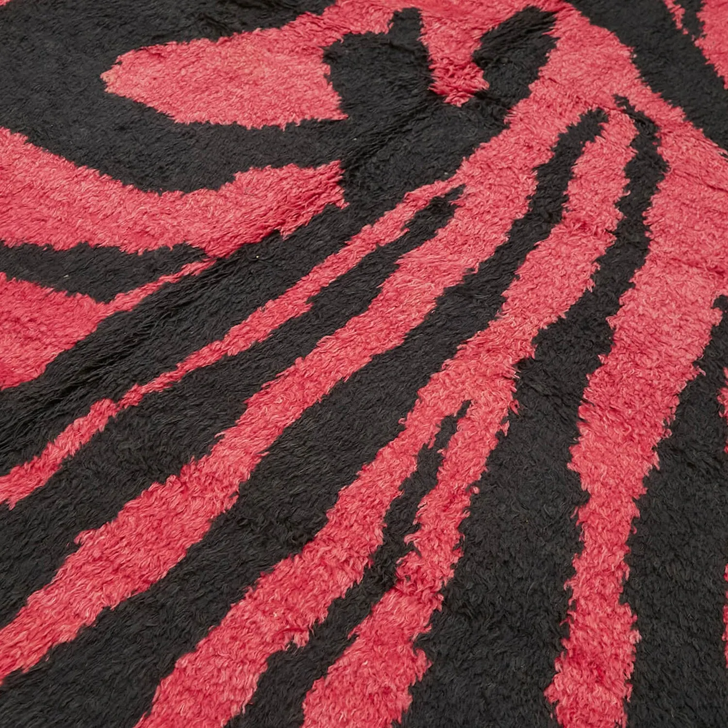 Pink & Black Carnaby Moroccan Style Rug - 7' 9'' x 11' 3''
