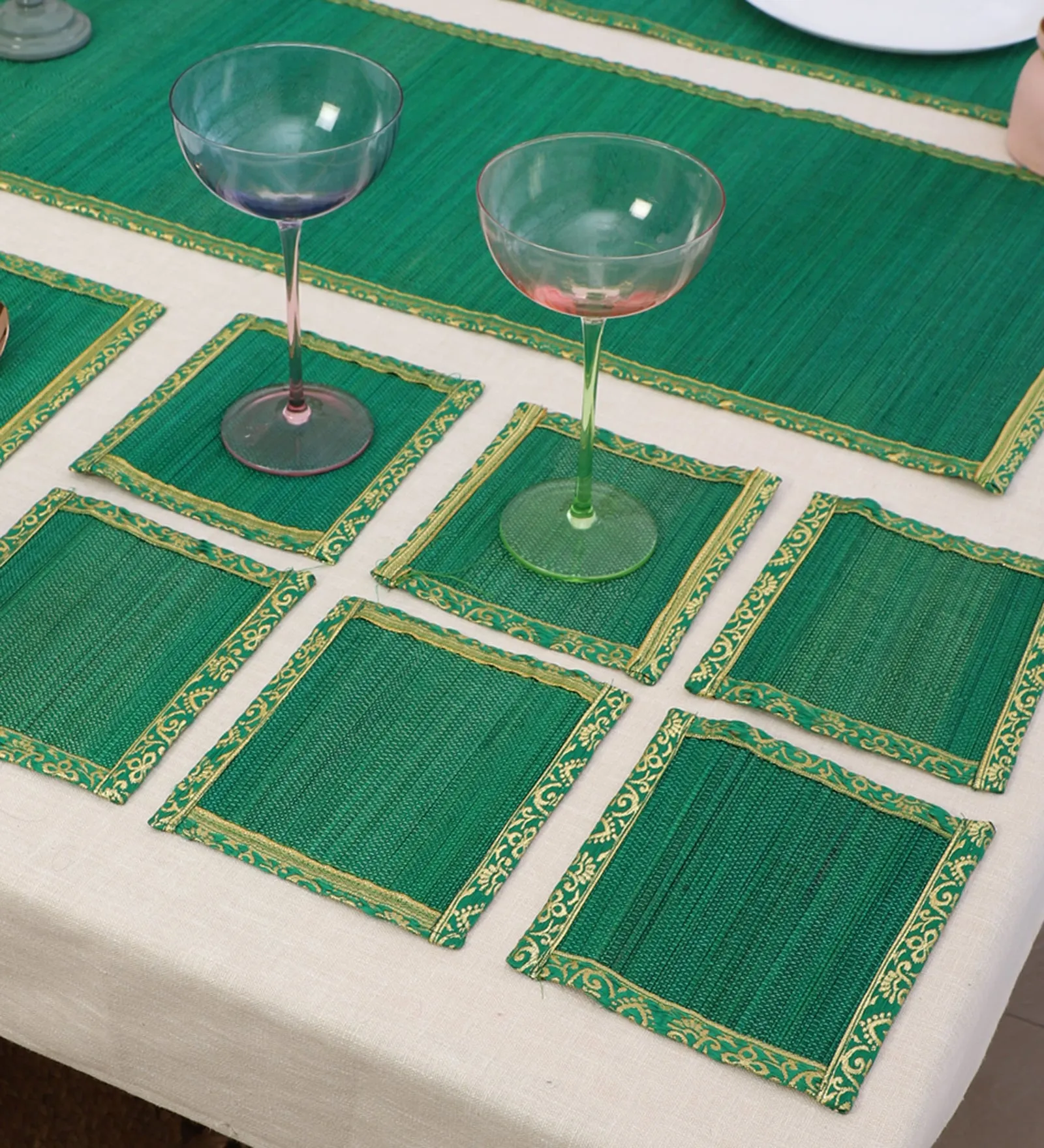 SILPAKARMAN Bamboo Dining Mats - Green (Set of 13)